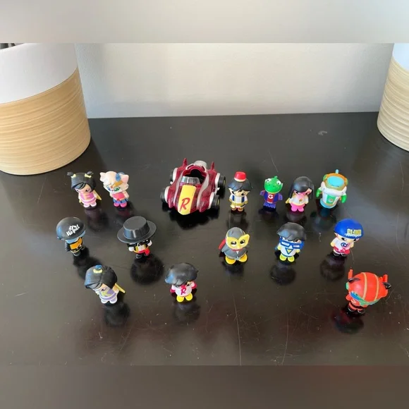 Bundle of Ryan’s world figures, 1 push car lot of 15 kids toys - Picture 2 of 5